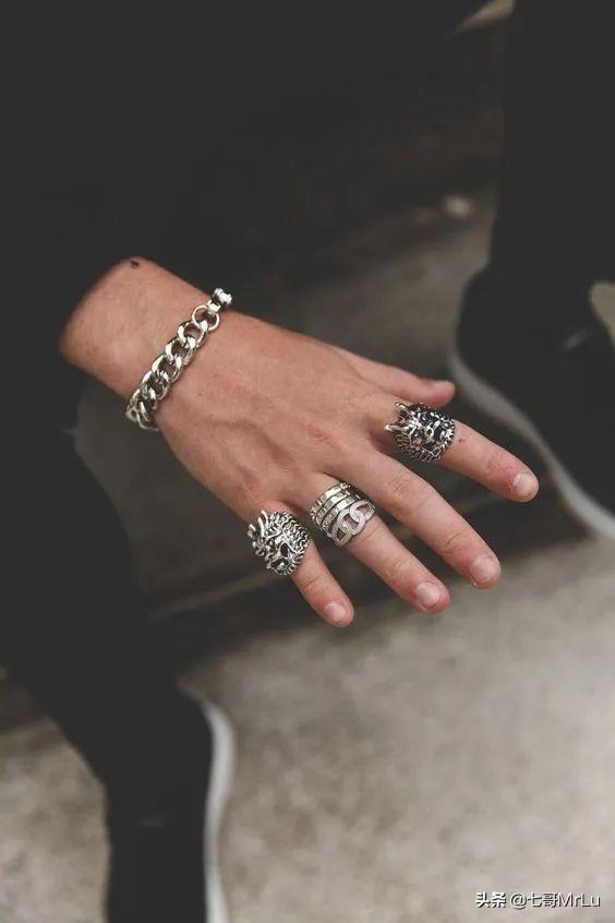 男人戒指：权力有多大，我就有多美