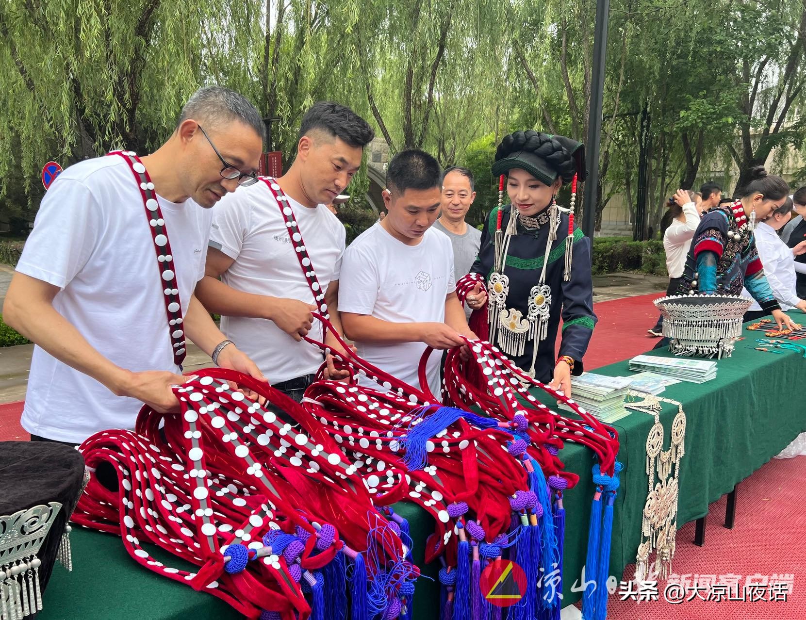 越西自驾一日游,延安之旅