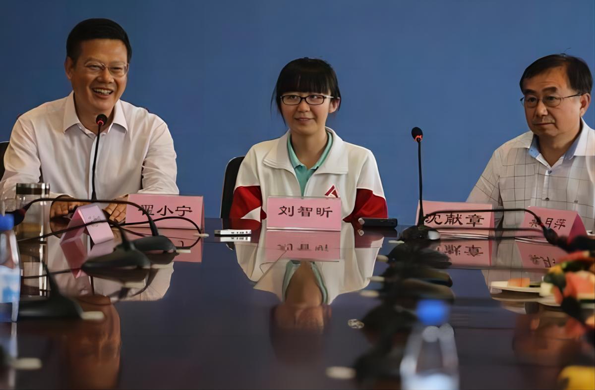 2018年高考理科状元刘智昕,刘智昕高考视频全集