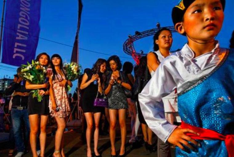 蒙古国从草原变成荒漠,蒙古国离开中国后的发展