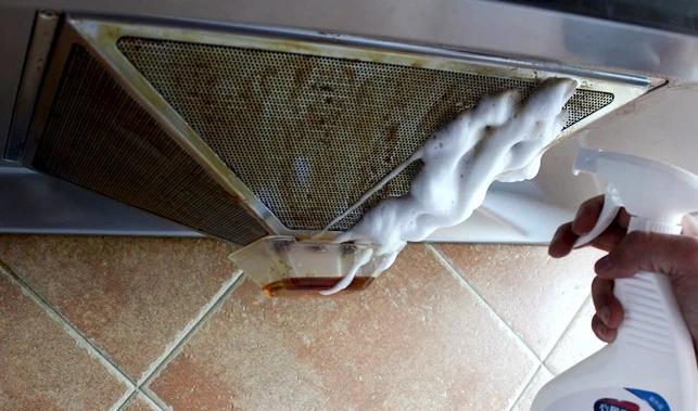 抽油烟机上的油渍怎么弄掉,油烟机上的油渍怎么去除小妙招