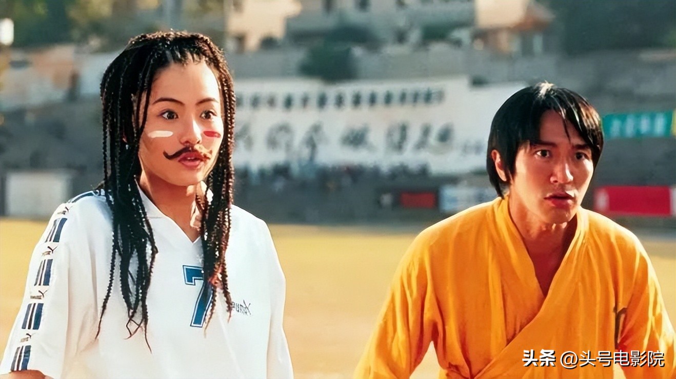 周星驰少林女足招募,女足门将赵丽娜官宣退役评价