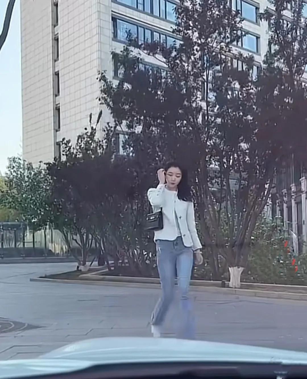 “危机”当下，大家放弃了重资产创业，却选择了轻资产创业模式？