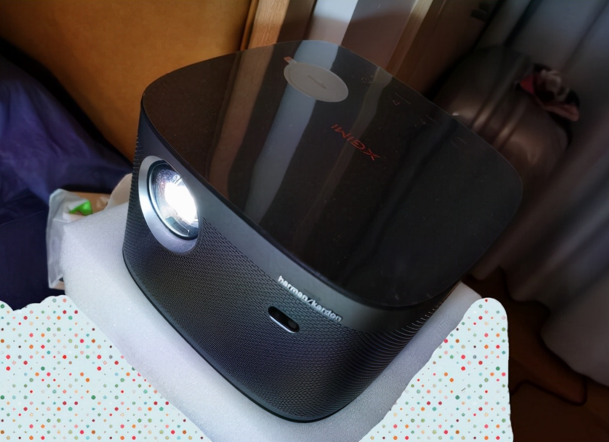 家用投影仪极米和epson投影仪比较,当贝投影仪和爱普生投影哪个好