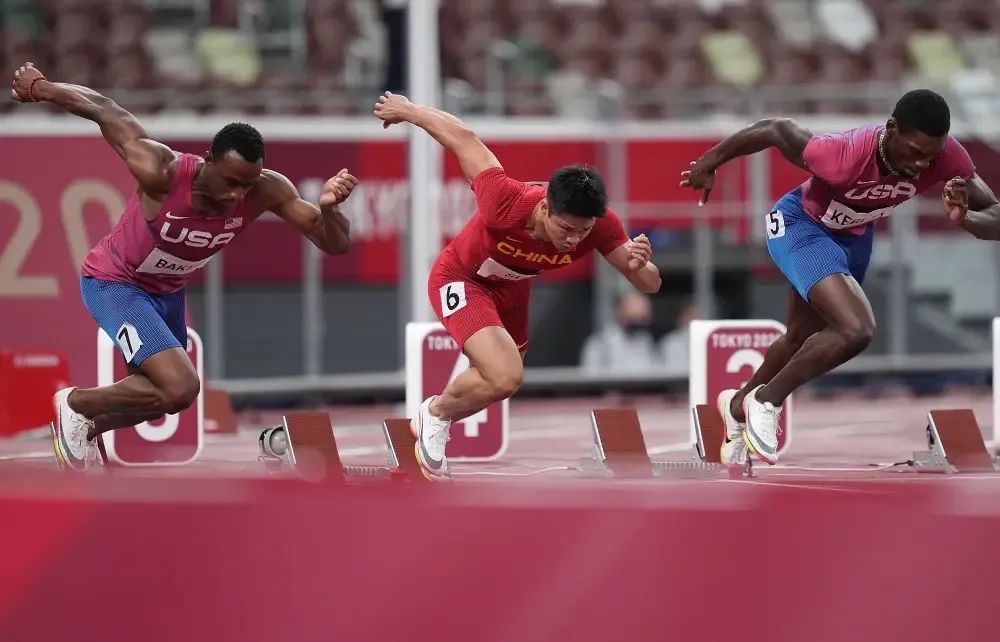 阿迪达斯败退中国市场,阿迪达斯怎么越来越便宜了