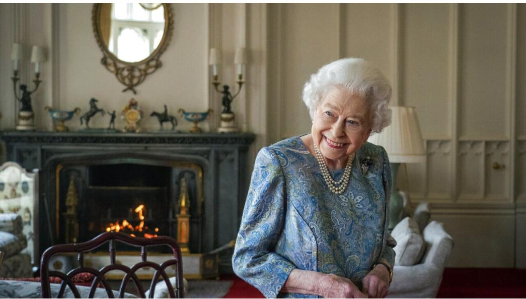 102岁的老奶奶走了,又可爱又有脾气的老奶奶