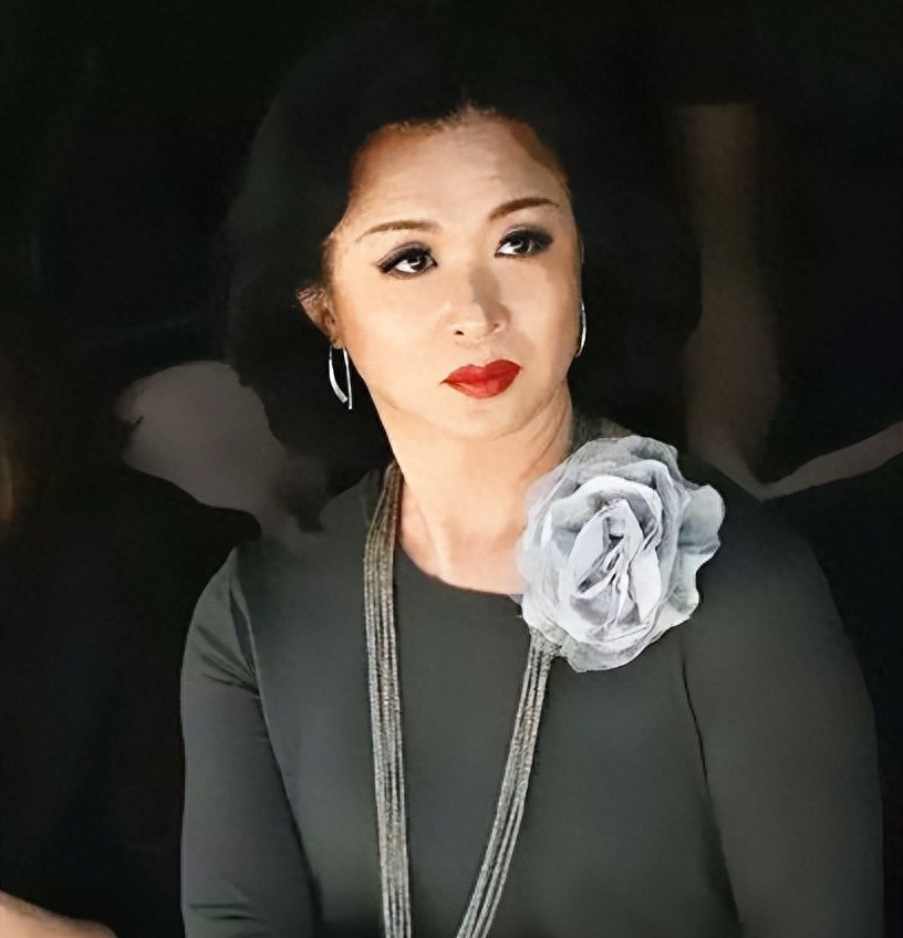 金星被问:做完变性手术后,和女人一起洗澡,会不会动心?