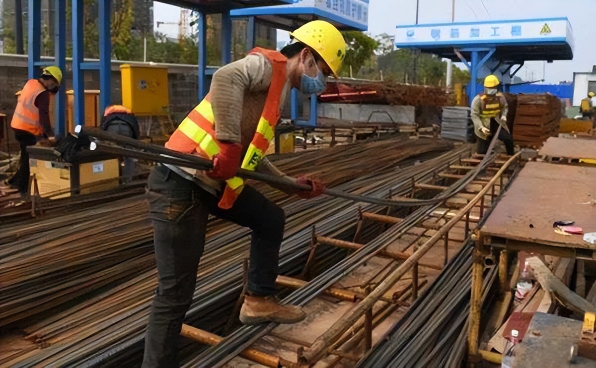 农民打工工资一般多少,农民打工月入6000的工作有吗