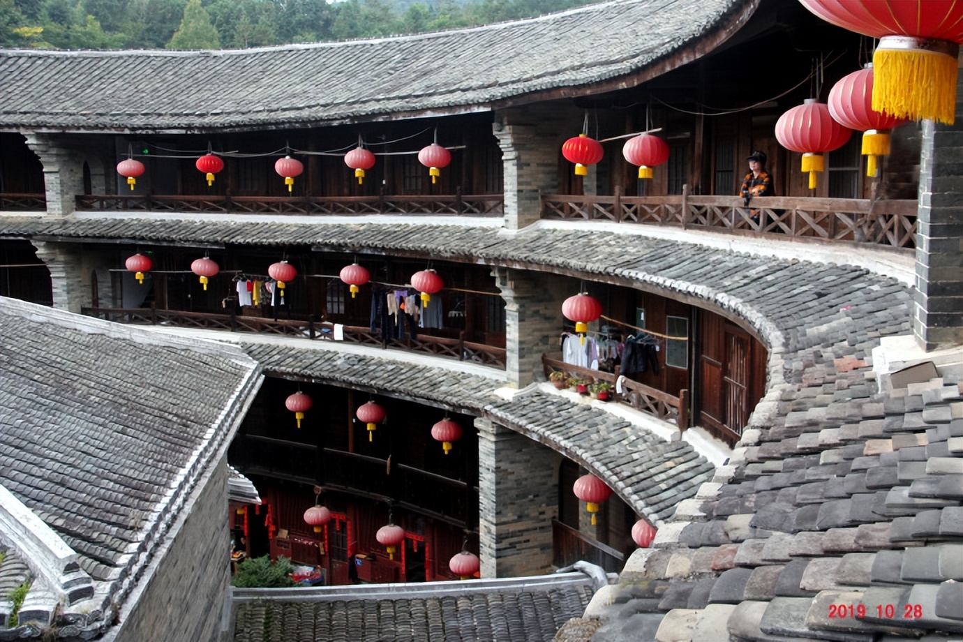 走进世界文化遗产之一福建永定客家土楼