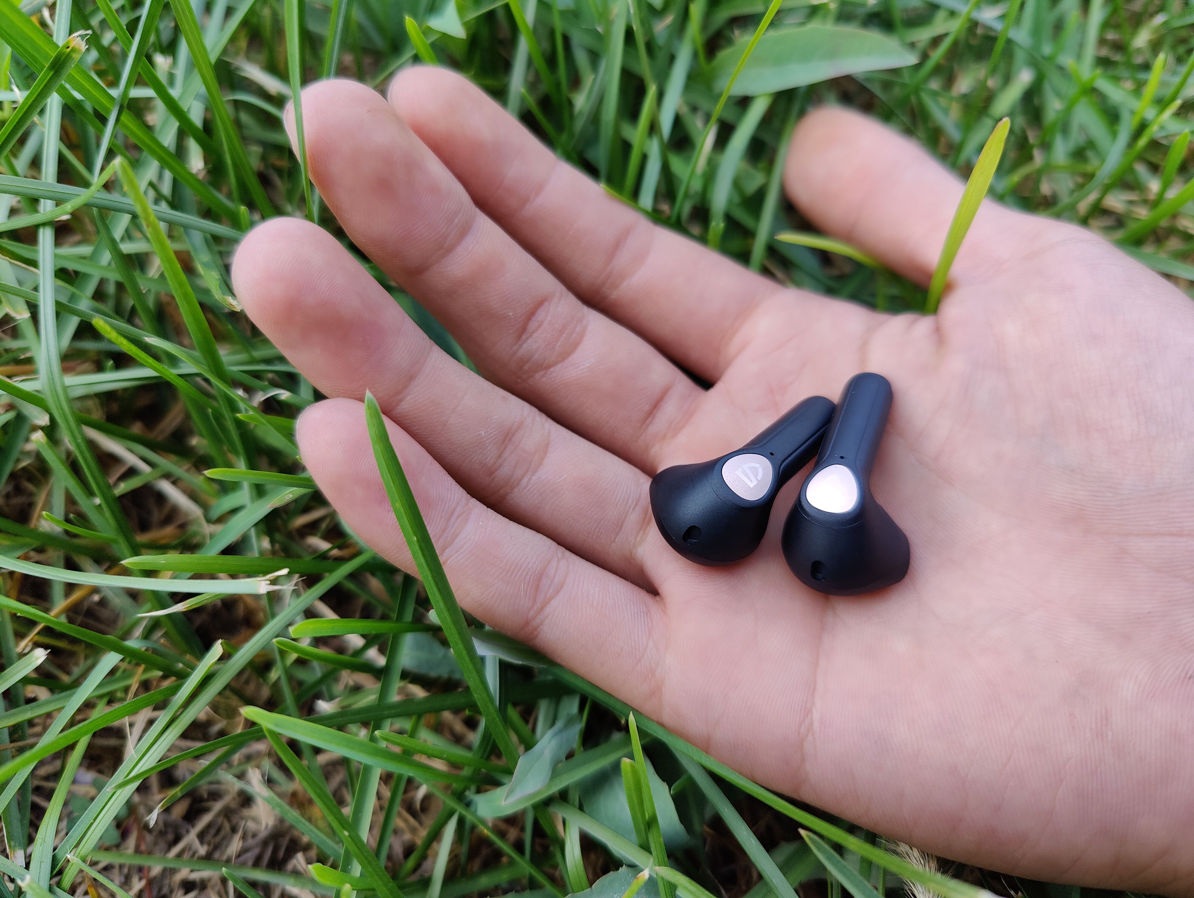 娉ョ偔钃濈墮鑰虫満air3璇勬祴,娉ョ偔air3deluxehs鑰虫満娴嬭瘎