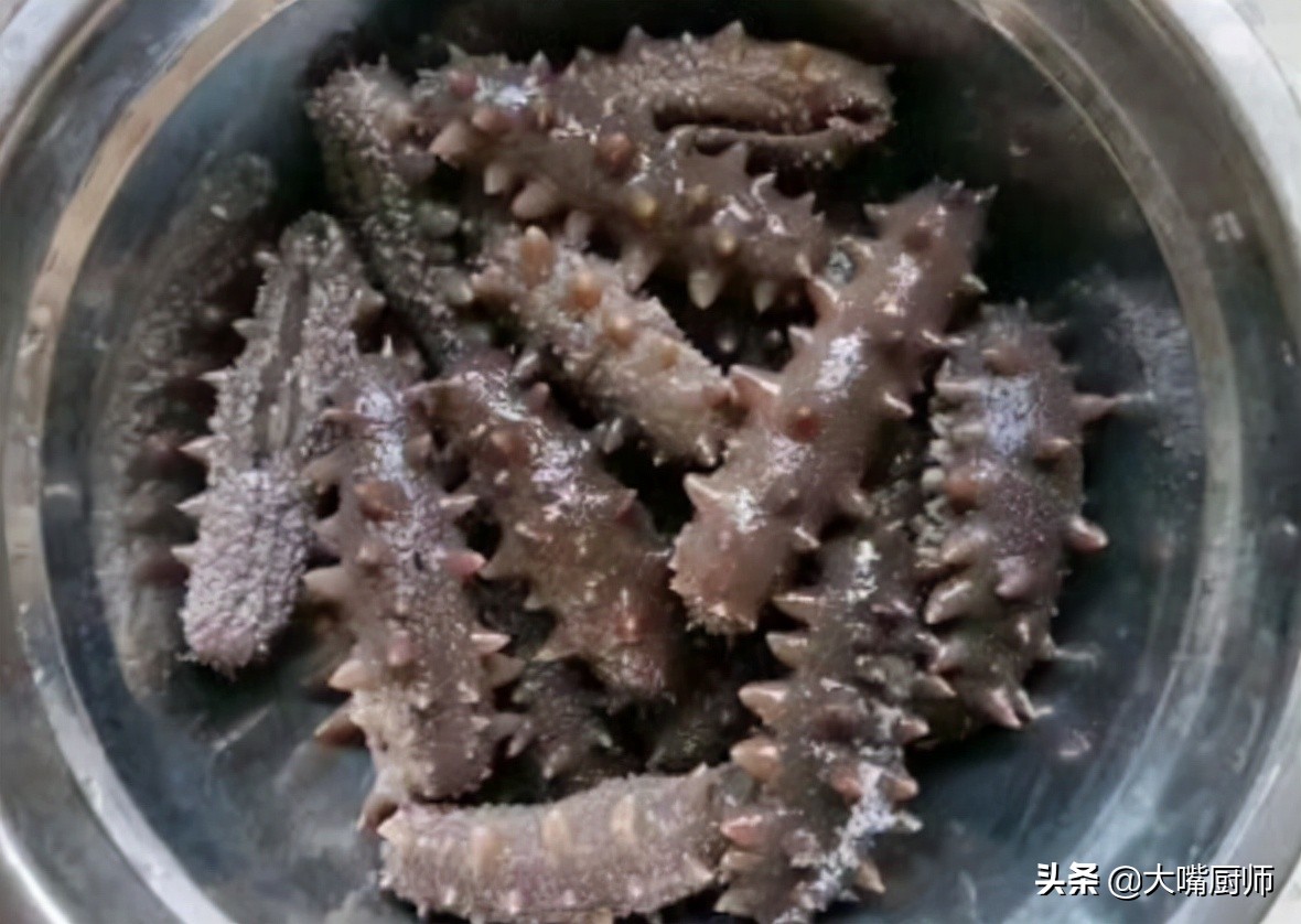 海参凉水泡还是热水泡好,涨发海参时切忌接触什么