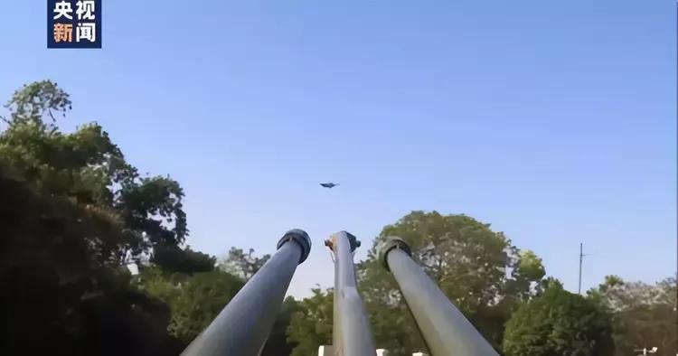 中空超巡、高空极速、超低空亚音速，歼20完全体的三种突防手段