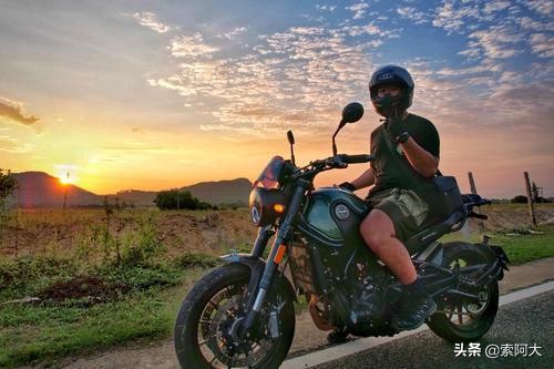 摩托车头盔哪个最安全,如何辨别摩托车头盔的质量好坏