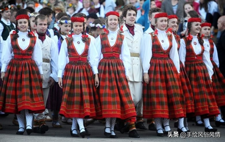 法国民族服装,法国和沙俄军服