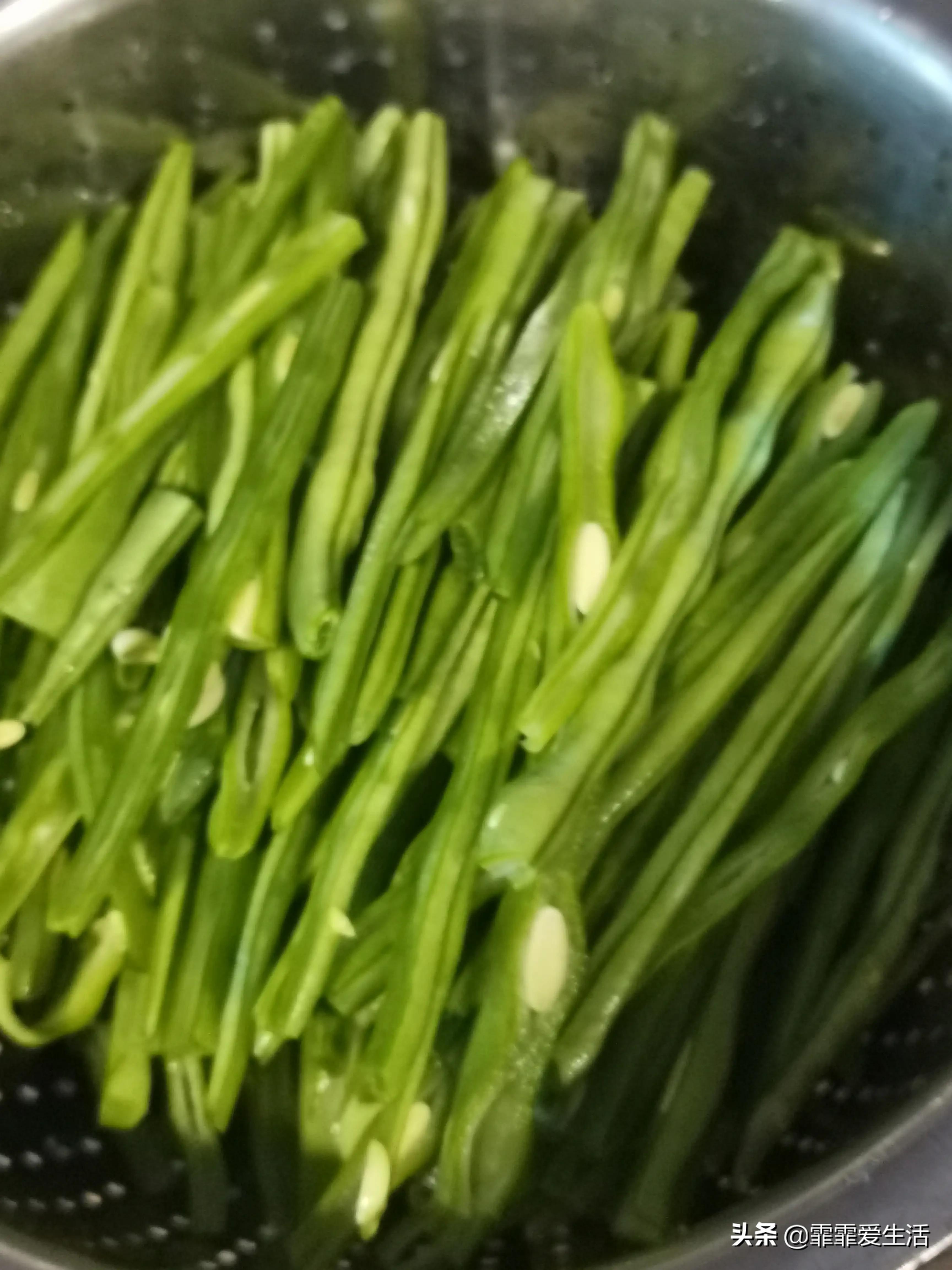 素炒土豆和芸豆,素炒芸豆家常做法