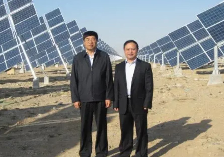 辱骂国土局局长“滚出去”，全家敛财超2000万，张令平的贪超想象