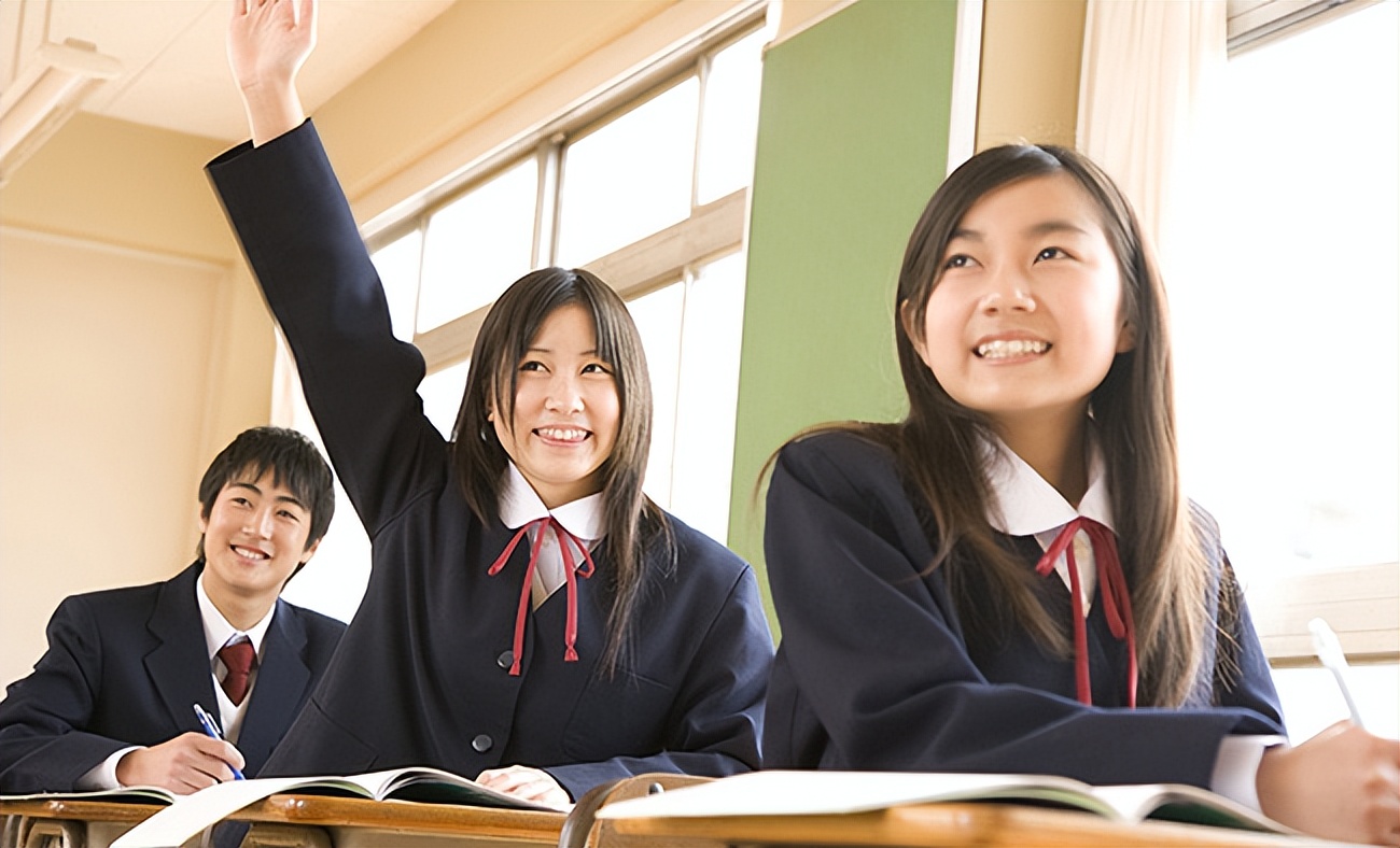 23年高考全国人数是多少,23年高考人数比今年多吗