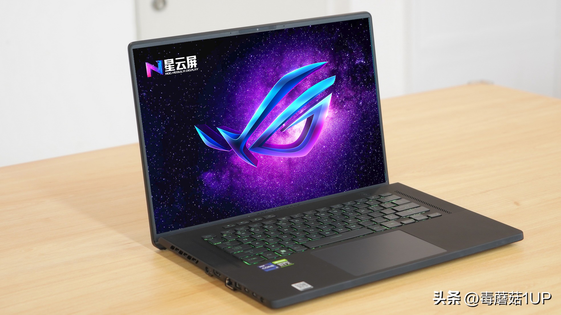 高端笔记本amd和intel怎么选,笔记本amd和英特尔哪个更值得买