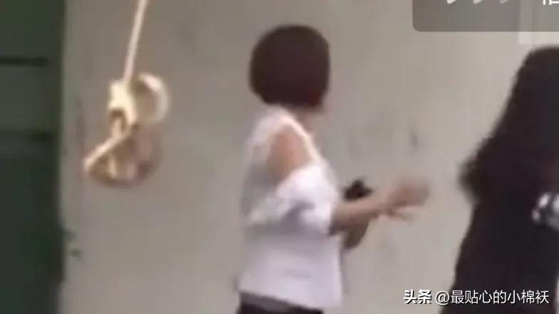 上司出轨女下属后妻子离婚,老公出轨女上司离婚