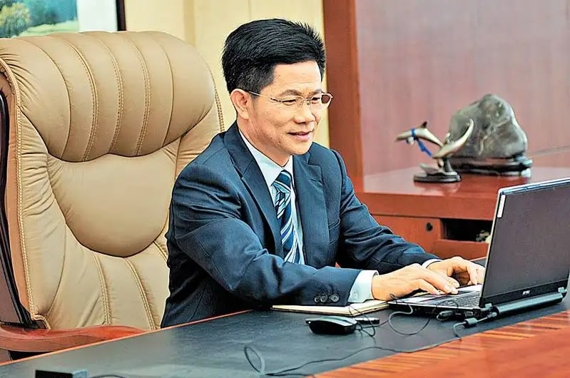 茂名富豪肖奋的故事,奋达科技董事长肖奋茂名