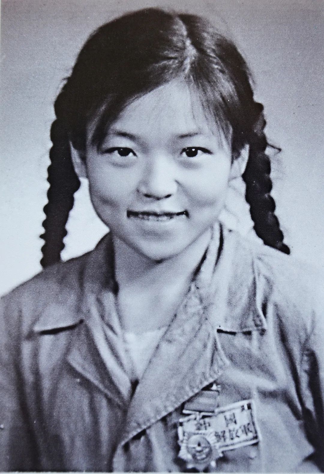 被作者选中首唱《*疆新**好》，她的歌声从*疆新**唱到了北京怀仁堂