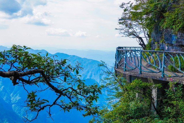 夏日去哪里旅游好玩,夏日去哪里旅游比较合适