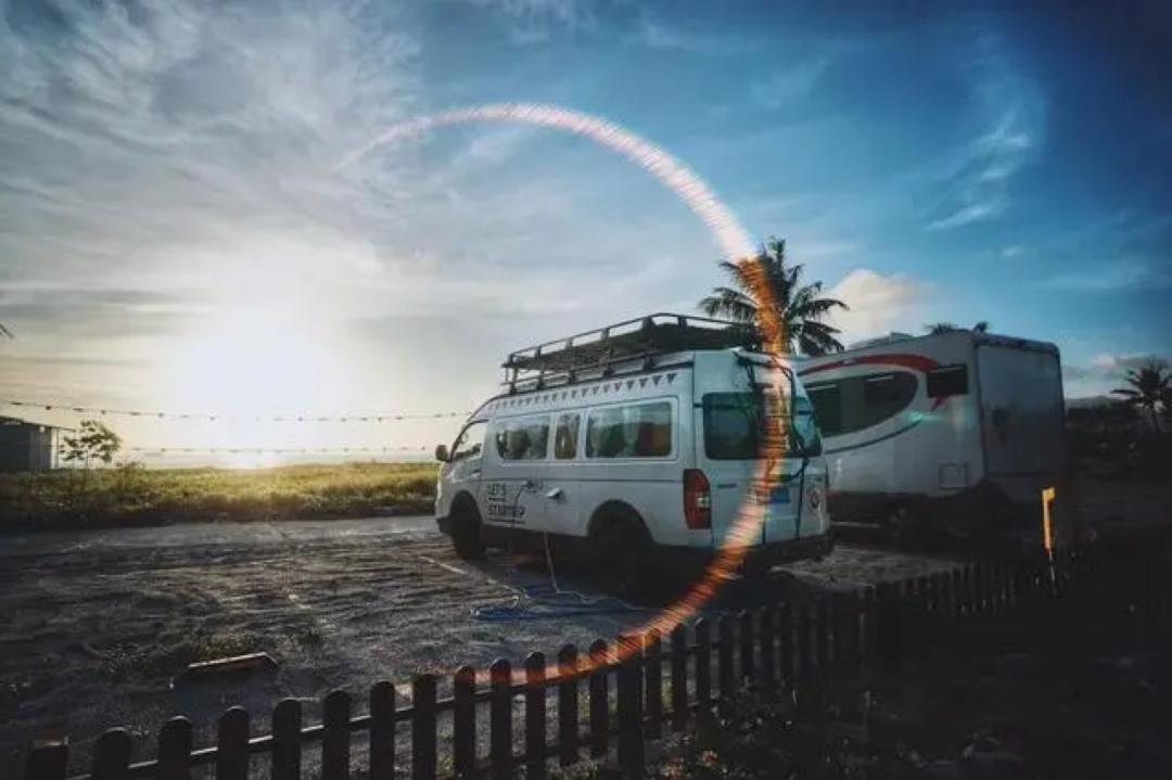 电厂丨打破抖音幻象：房车，城市人群的新“鸡肋”