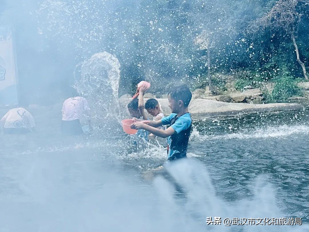 溪谷露营旅游攻略,溪谷玩水