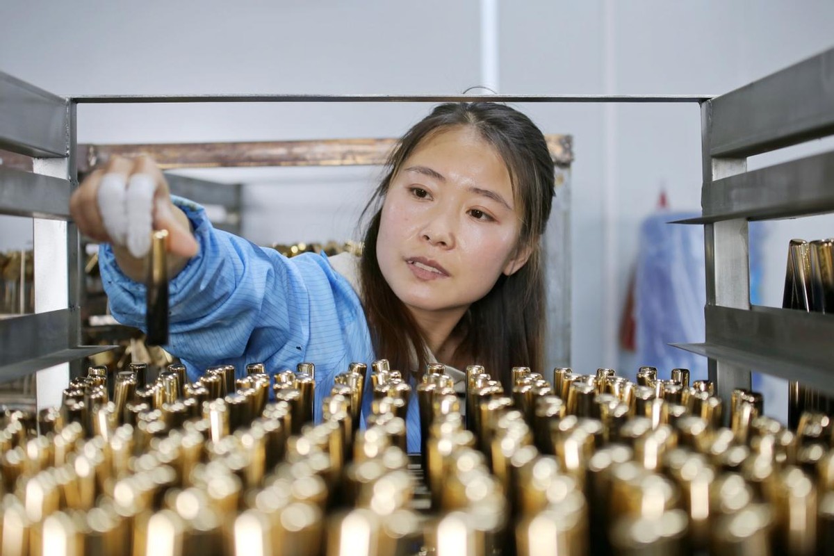 一村一品一镇一业乡村振兴,一村一策促乡村振兴