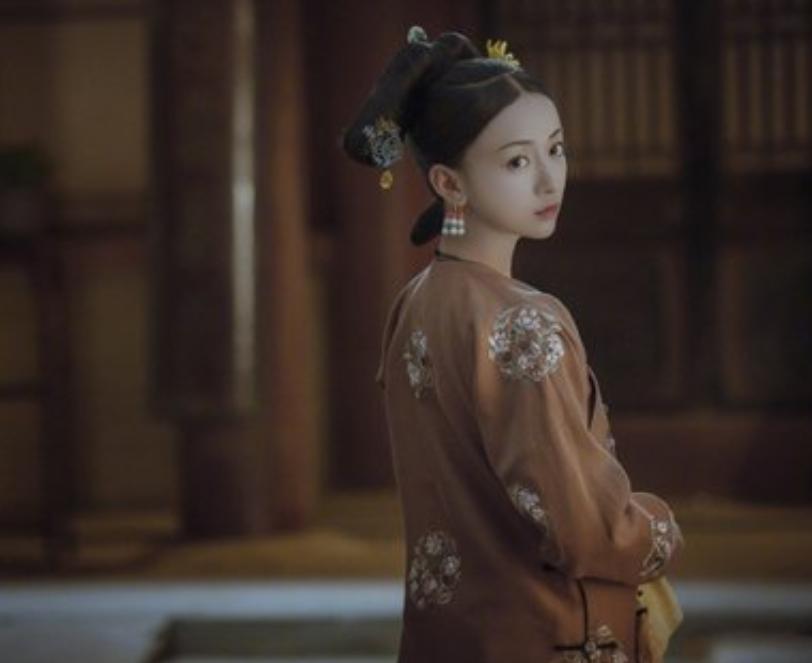 这6位女星上镜前后反差巨大,11位女明星发福前后判若两人