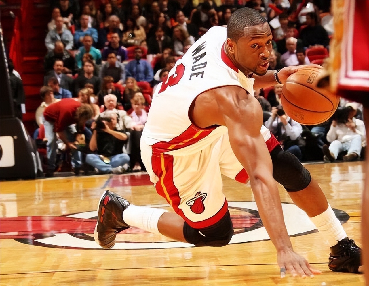 风尘四侠韦德最后一场比赛,风尘四侠谁赚的工资最多