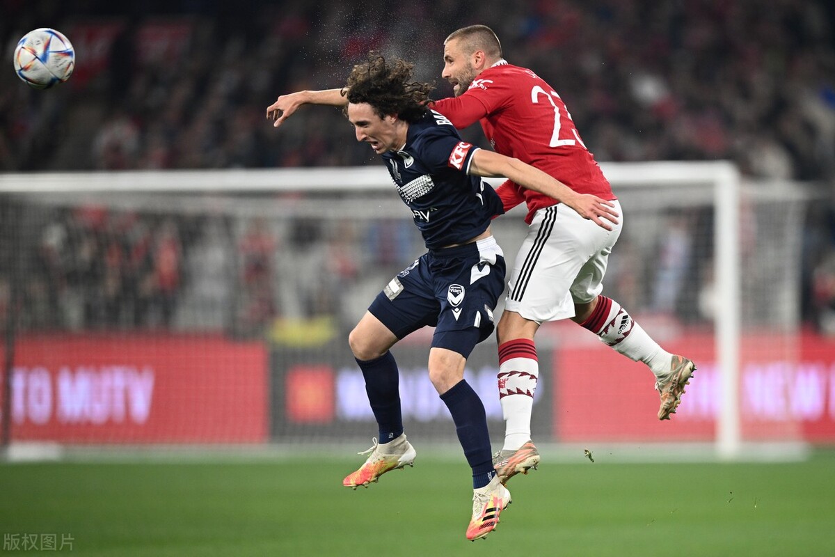 两场狂轰25球卫冕冠军势不可挡,狂轰17球