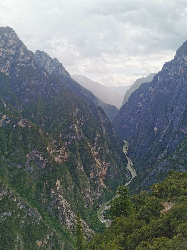 香格里拉十大景点推荐英文,香格里拉的十大最好景点