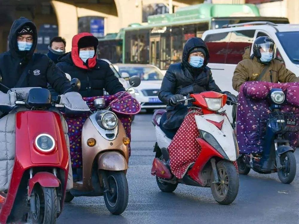 天能电瓶4块48v20a以旧换新价格,电动车电瓶48v20a以旧换新多少钱