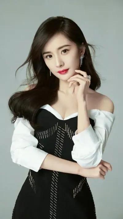 花钱如流水的五位女明星,杨幂慷慨且大方