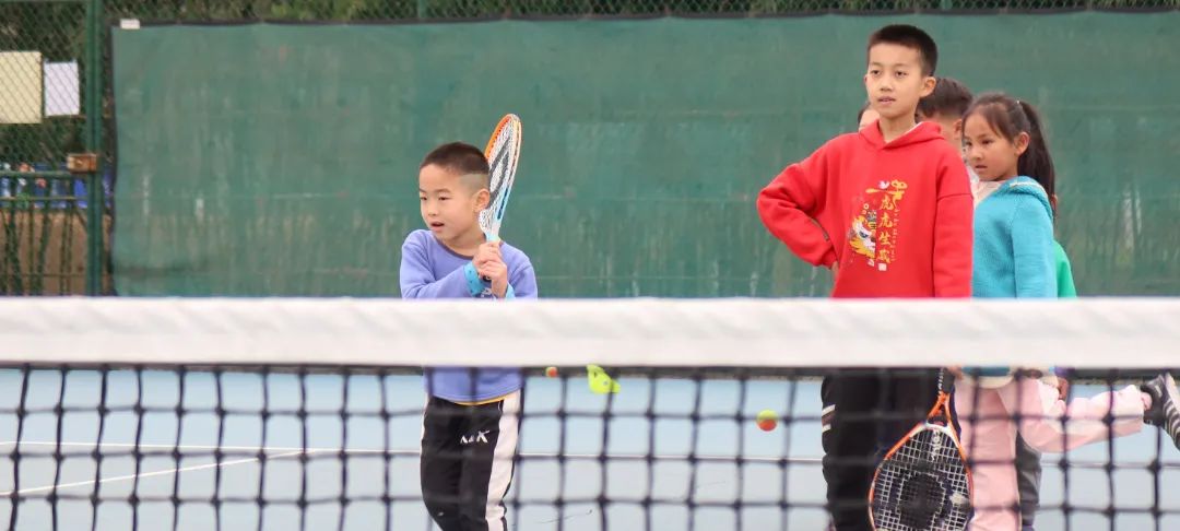 全民健身日健身盛宴点燃运动激情,周末公益养生课