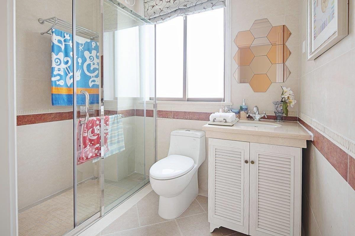 浴室玻璃什么情况下会破裂,卫浴钢化玻璃自爆会不会洒落