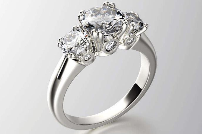 钻石被称什么之王,如何区分真假钻石最简单的方法