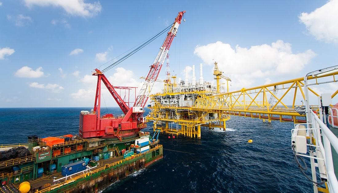 上半年美国gdp和中国gdp对比,美国和中国的gdp差距有多大