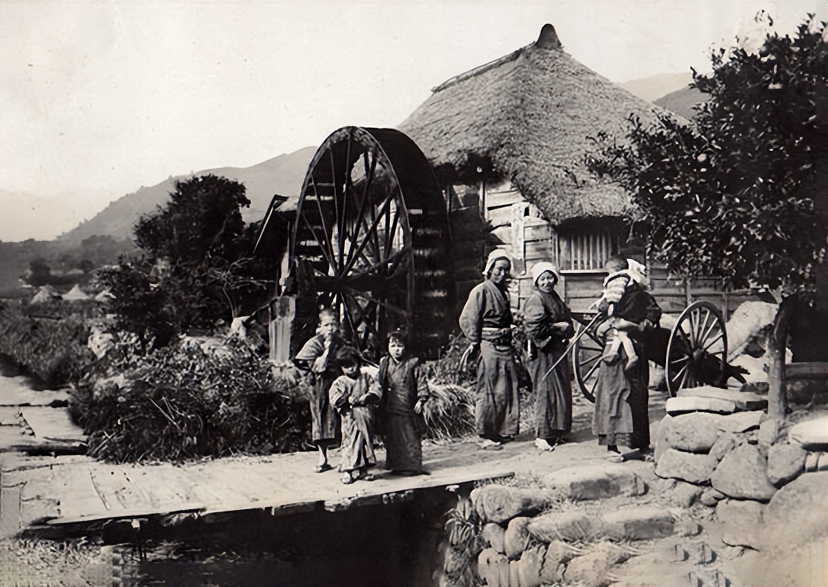 日本奇葩陋习“夜爬”：为繁衍后代不择手段，却因一个男人而废止