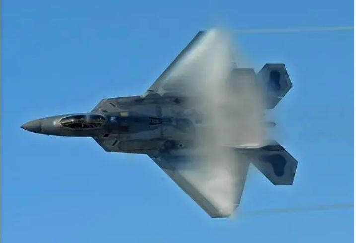 从有必胜信心到起飞都不敢,中日近十年间,东海空军力量越拉越大