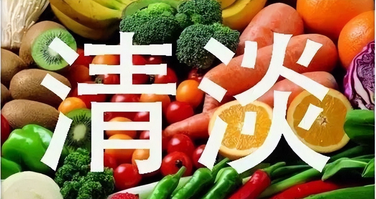 头皮总是长疙瘩是怎么回事,头皮上老长疙瘩怎么回事