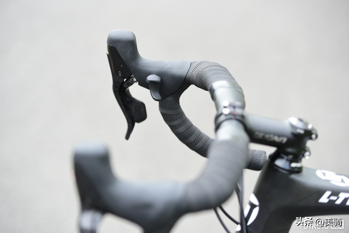 java全碳纤维油压碟刹改装,公路车碟刹电子变速套件推荐