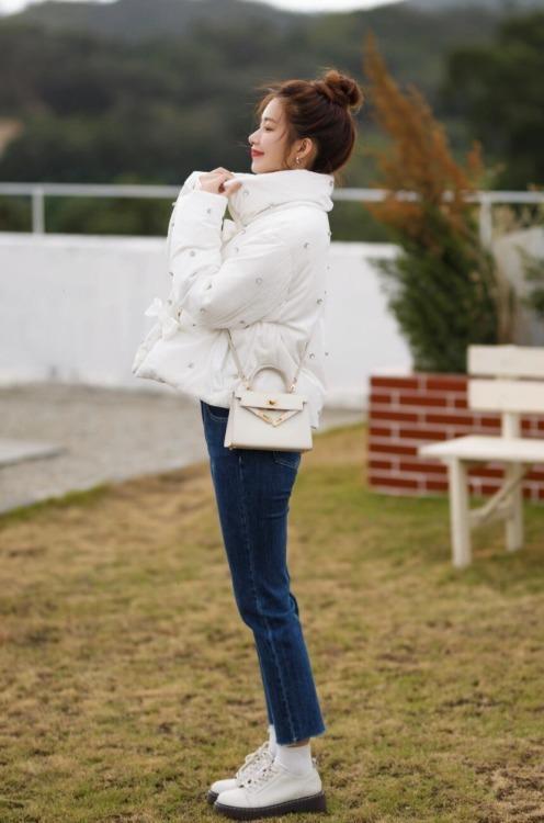 如何选一款羽绒服质量最好,怎样买羽绒服不踩坑