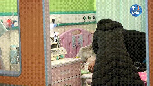 西安男童突发热惊厥民警火速送医,小儿痉挛症发病时间