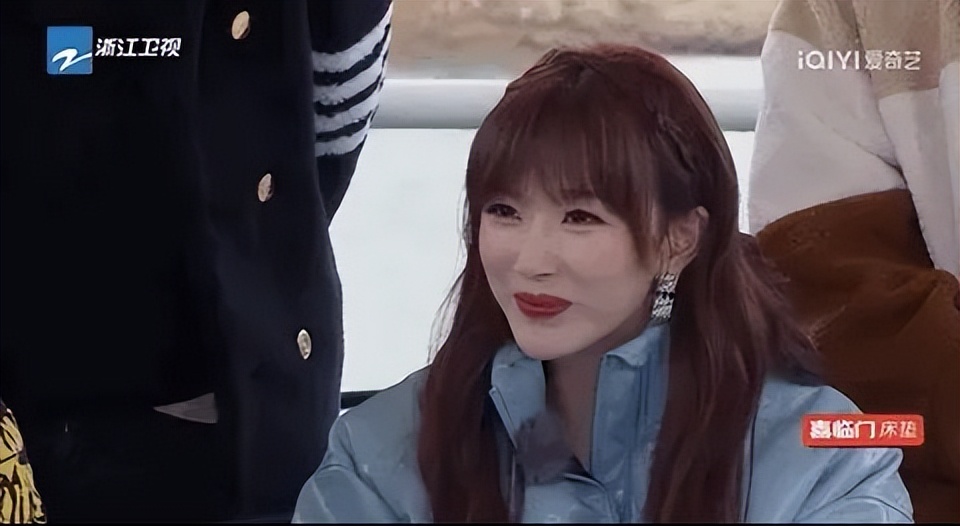 嘲笑女明星没吃过鱼子酱的男嘉宾,被嘲没吃过鱼子酱