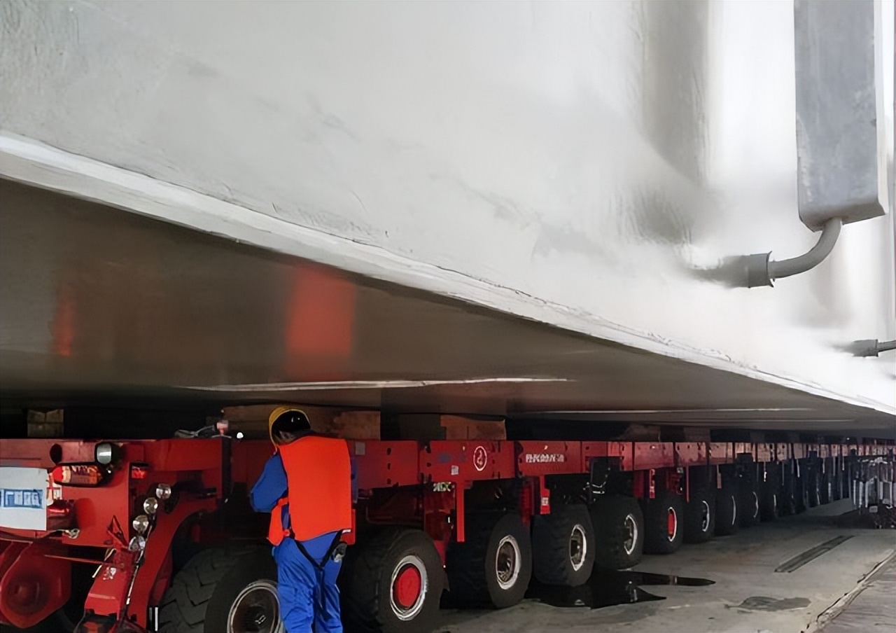 中国只租不卖！全球仅5辆美国想买被拒，载重达5万吨有1152个轮胎