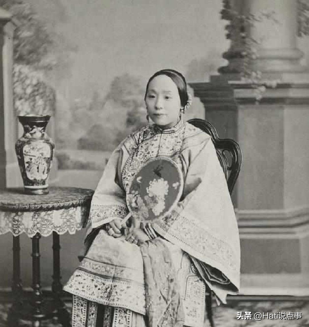 回顾：清朝法律严明如果已婚妇女不忠，她们会受到什么样的惩罚？