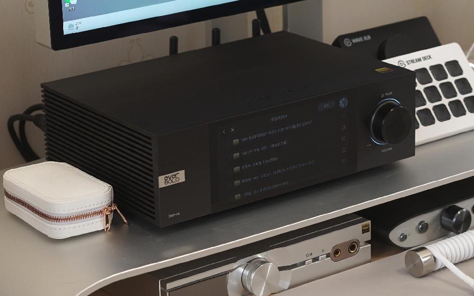 提升桌面颜值的桌搭好物,蓝色系风格桌搭