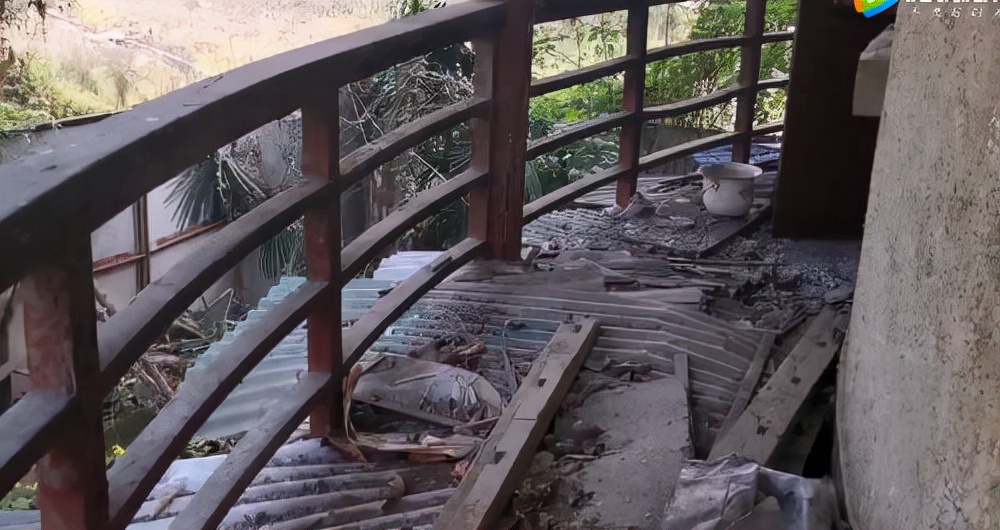 重庆半山腰废弃别墅,重庆有一百多栋荒废别墅建在哪里